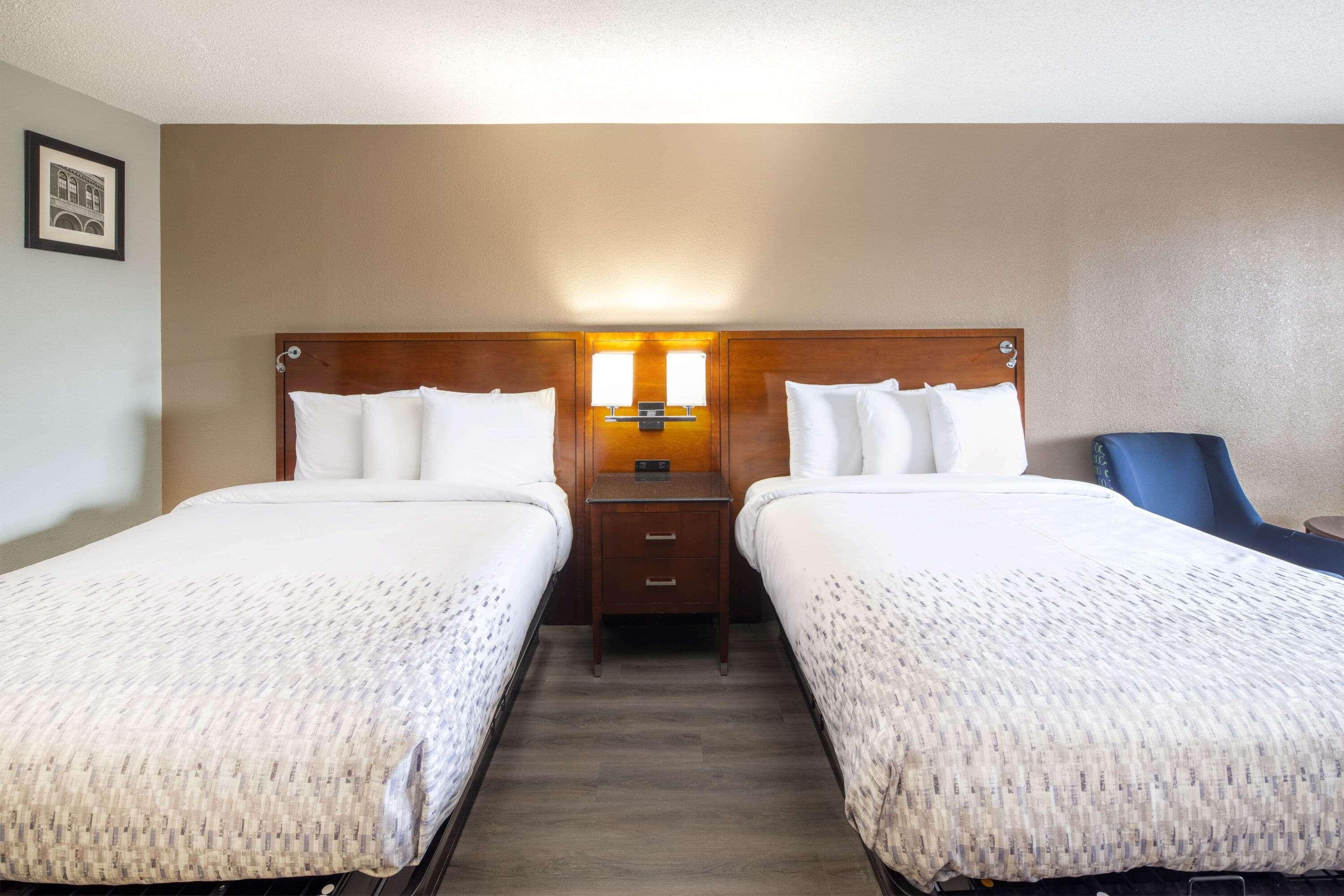 Baymont By Wyndham Covington Hotel Buitenkant foto